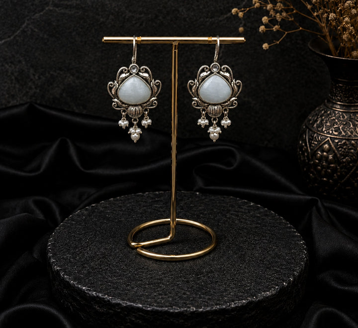 White Teardrop Stone Set